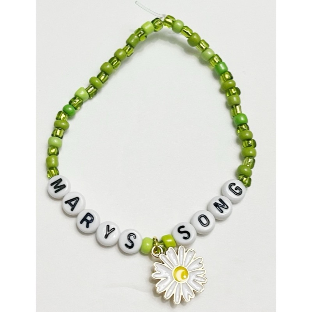 Taylor Swift Friendship Bracelet Debut Marys Song